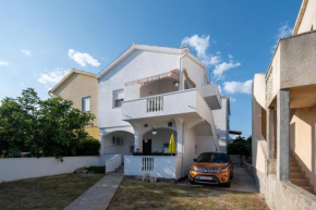 Apartments with a parking space Povljana, Pag - 11516